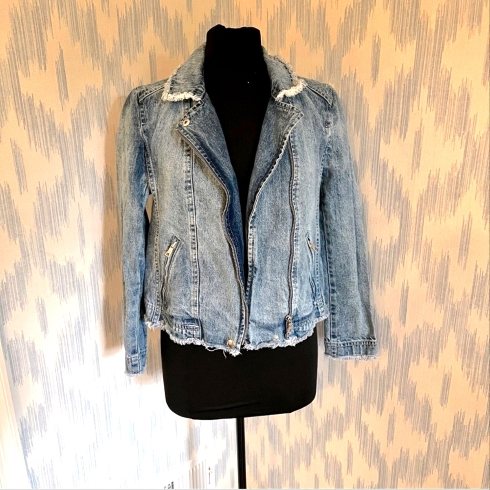 Luxury Denim Jacket EUC - Picture 2 of 11